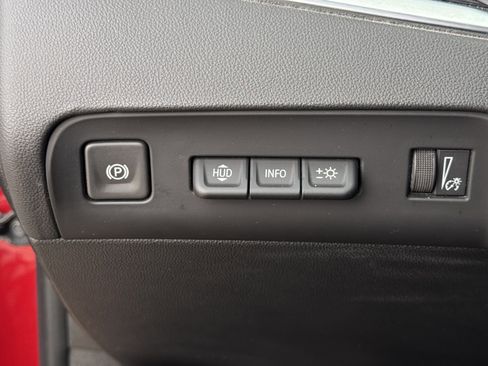 Used 2024 Buick Enclave Premium image 23