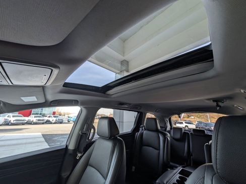 Used 2024 Honda Odyssey EX-L image 24