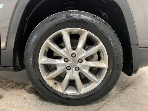 Used 2014 Jeep Cherokee Limited w/ Technology Group image 12