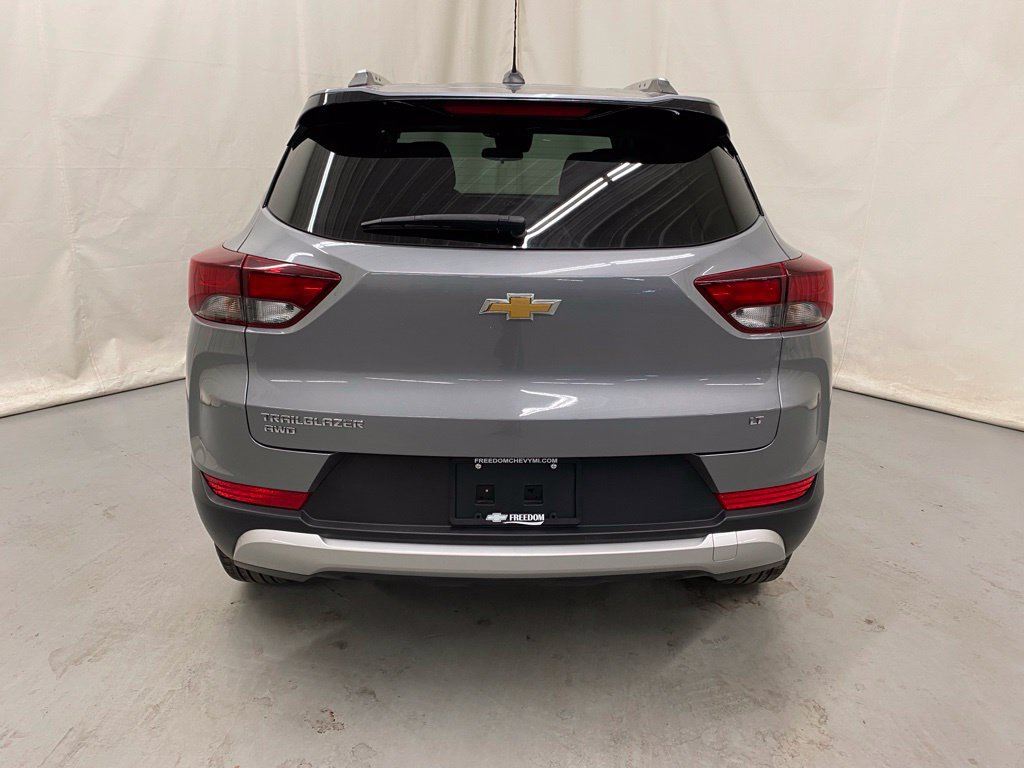 Used 2024 Chevrolet TrailBlazer LT AWD/4WD image 7