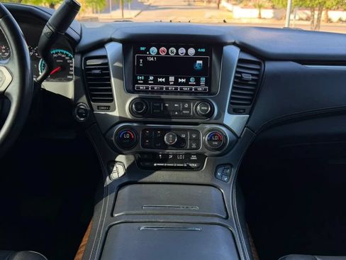 Used 2019 Chevrolet Suburban Premier RWD image 19