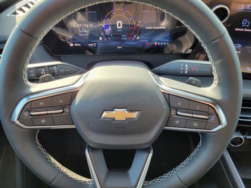 New 2027 Chevrolet Traverse LT w/ Sun and Wheel Package AWD/4WD image 13