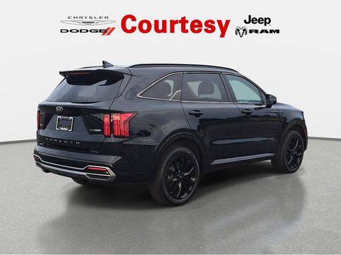 Used 2021 Kia Sorento SX AWD/4WD image 4