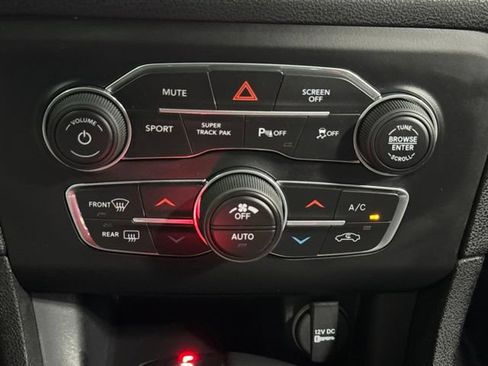 Used 2020 Dodge Charger SXT AWD/4WD image 16