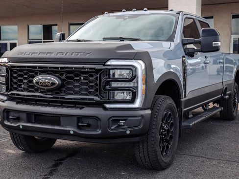 Used 2025 Ford F350 Lariat w/ Lariat Ultimate Package image 1