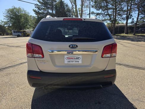 Used 2011 Kia Sorento LX AWD/4WD image 5