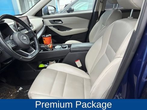 Used 2021 Nissan Rogue SV w/ Premium Package AWD/4WD image 4