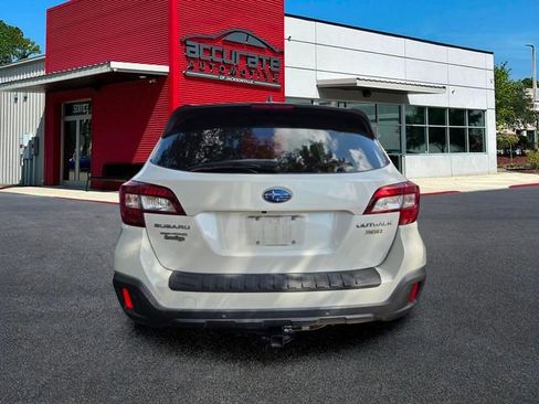 Used 2019 Subaru Outback 3.6R Touring w/ Popular Package #3A AWD/4WD image 3