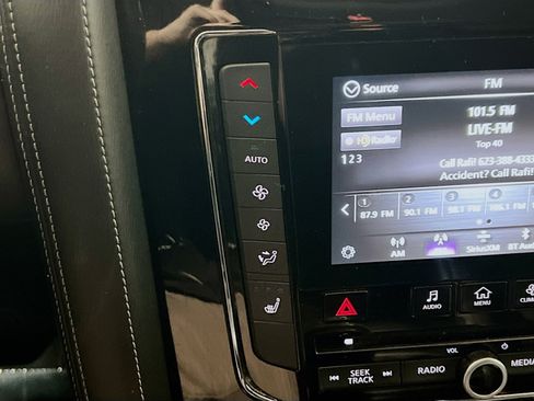 Used 2021 INFINITI QX80 Luxe w/ All-Season Package RWD image 12