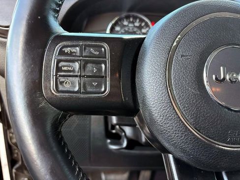 Used 2017 Jeep Wrangler Unlimited Sahara AWD/4WD image 16