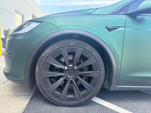 Used 2022 Tesla Model X AWD/4WD image 8