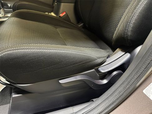 Used 2018 Mitsubishi Outlander LE image 13