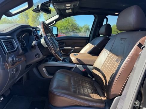 Used 2021 Nissan Titan Platinum Reserve w/ Moonroof Package AWD/4WD image 12