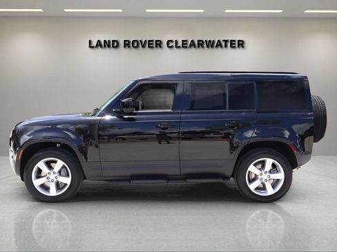 Used 2025 Land Rover Defender 110 S AWD/4WD image 2