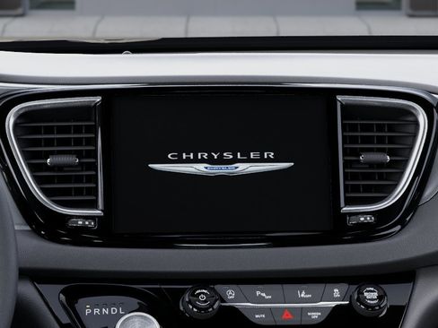 New 2025 Chrysler Voyager LX image 22