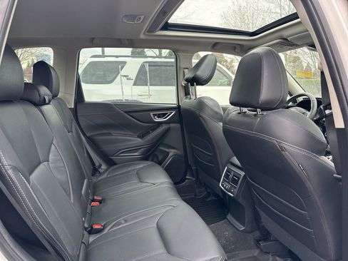 Used 2022 Subaru Forester Touring image 23