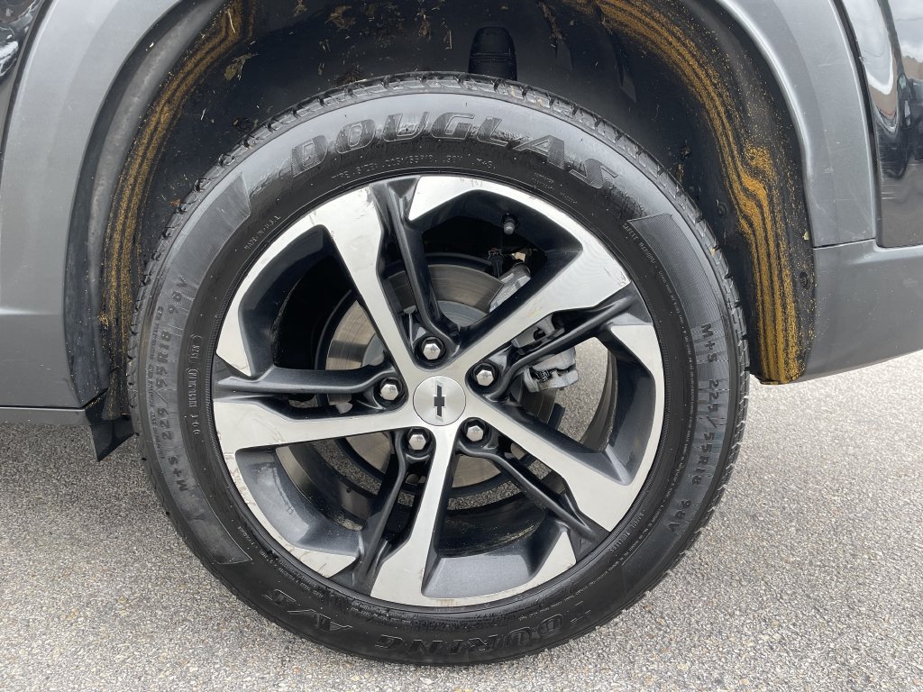 Used 2024 Chevrolet Trax RS w/ Driver Confidence Package FWD image 9