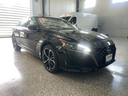 Used 2024 Nissan Altima 2.5 SR w/ SR Premium Package