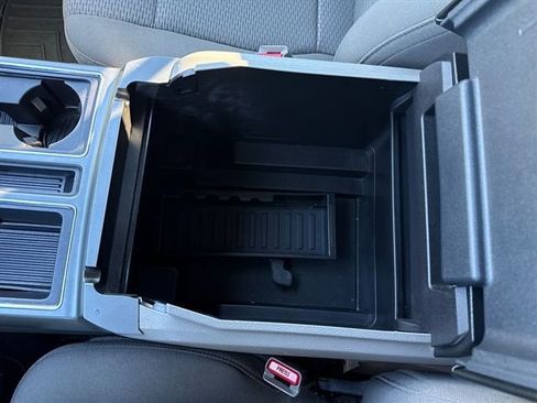 Used 2017 Ford F150 XLT w/ Equipment Group 302A Luxury image 28