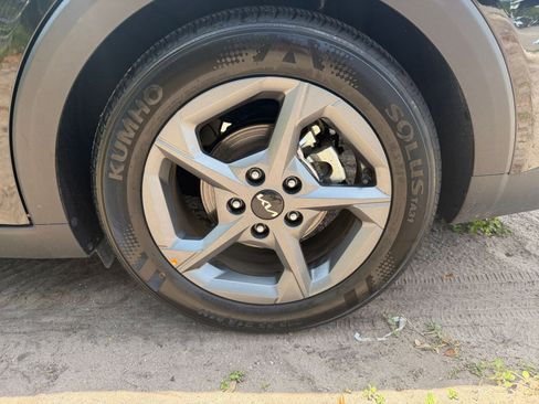 Used 2025 Kia K4 FWD image 29
