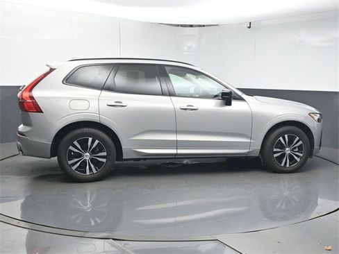 Used 2024 Volvo XC60 B5 Core w/ Protection Package Premier image 8