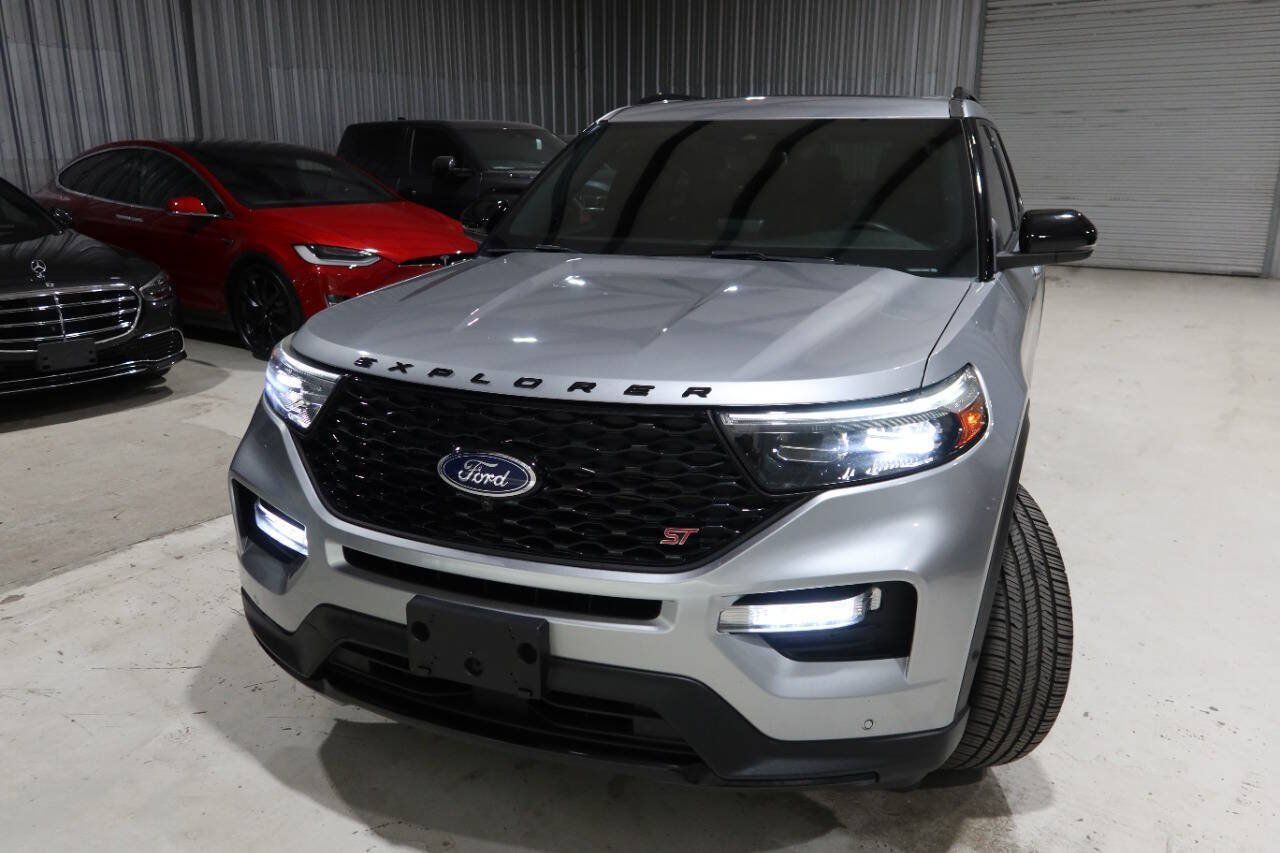 Used 2020 Ford Explorer ST w/ ST Street Pack AWD/4WD image 44