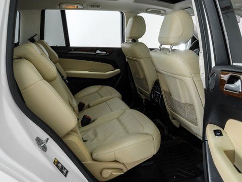 Used 2018 Mercedes-Benz GLS 450 4MATIC image 37