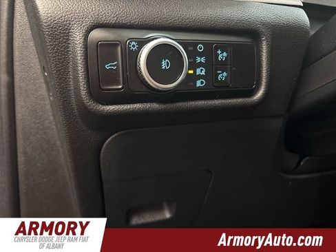 Used 2023 Ford Explorer XLT w/ Equipment Group 202A image 10