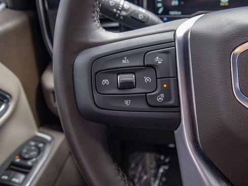 Used 2025 GMC Sierra 1500 SLT image 20