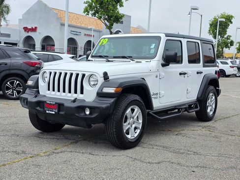 Used 2019 Jeep Wrangler Unlimited Sport S AWD/4WD image 9