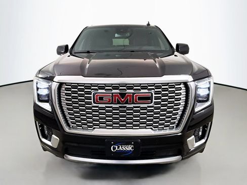 Used 2024 GMC Yukon Denali AWD/4WD image 2