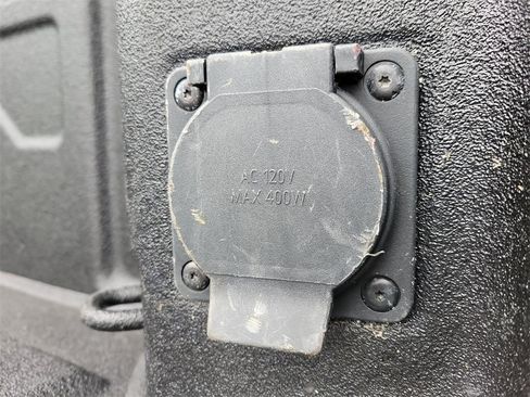 Used 2022 GMC Sierra 2500 Pro w/ Convenience Package image 10