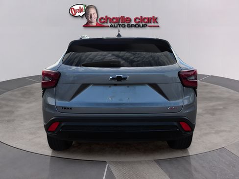 Used 2025 Chevrolet Trax RS w/ Driver Confidence Package FWD image 5