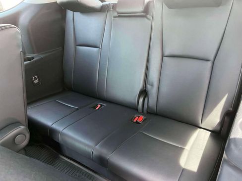 Used 2024 Toyota Highlander XLE AWD/4WD image 17