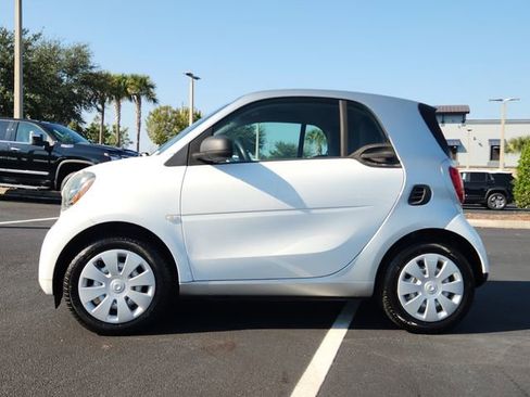 Used 2016 smart fortwo Prime image 2