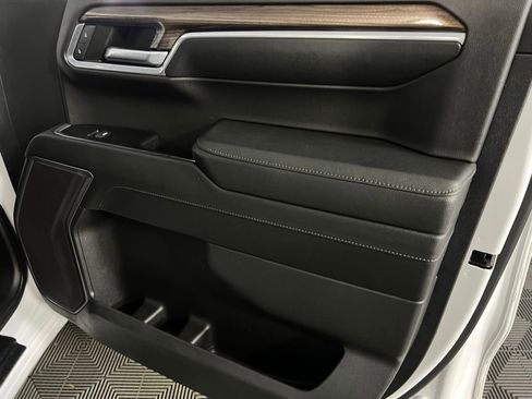 Used 2023 Chevrolet Silverado 1500 LT image 31