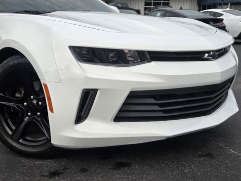 Used 2017 Chevrolet Camaro LT image 8