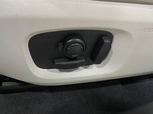 Used 2016 Land Rover Range Rover Evoque HSE image 18