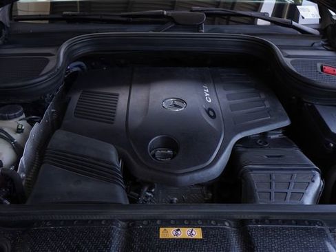 Used 2022 Mercedes-Benz GLS 450 4MATIC image 37