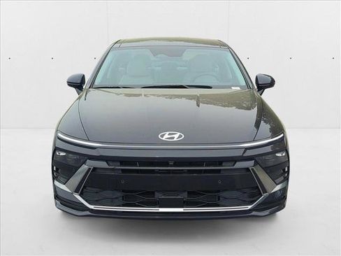 New 2025 Hyundai Sonata Limited image 5