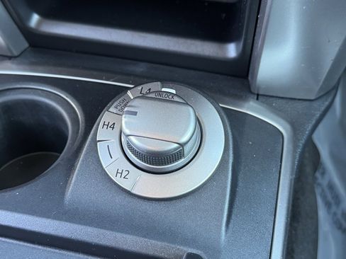 Used 2020 Toyota 4Runner SR5 image 30