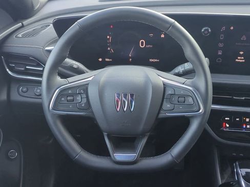 Used 2024 Buick Envista Avenir image 23