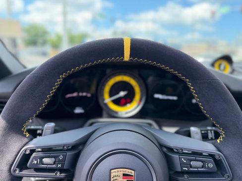 Used 2023 Porsche 911 Carrera RWD image 35