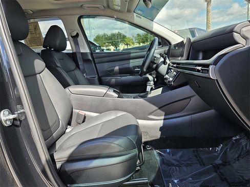 Used 2025 Hyundai Tucson SEL image 36