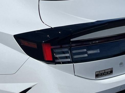 Certified 2025 Hyundai Sonata Limited FWD image 10