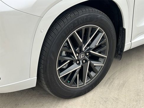 Used 2025 Lexus TX 350 AWD image 9
