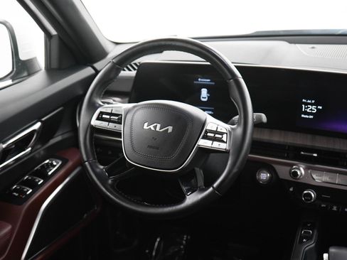 Used 2023 Kia Telluride EX w/ EX Captain's Chair Package AWD/4WD image 15