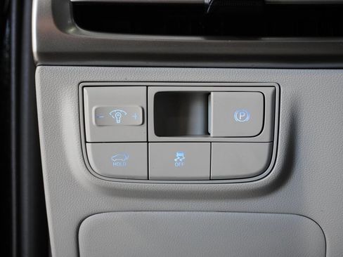 Used 2025 Hyundai Tucson Limited image 20