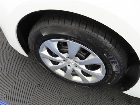 Used 2024 Toyota Corolla LE FWD image 6