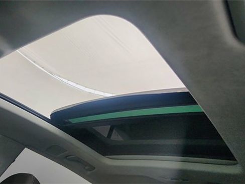 Used 2023 Audi Q8 Prestige w/ Prestige Package image 59